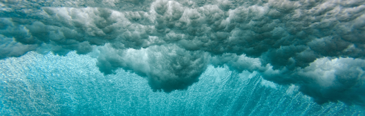 Underwater ocean wave