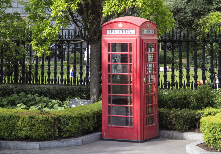 Red telephone box